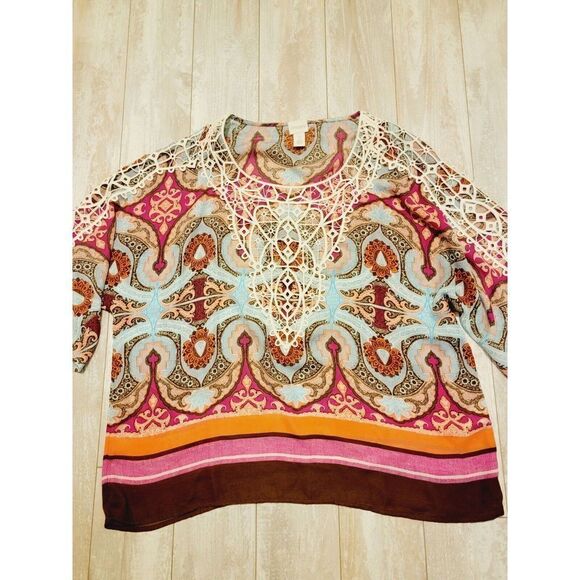 Chico's 2 Blouse Multicolor W/ Lace Accent Sleeves And‎ Neckline 3/4 Sleeve - Picture 2 of 7